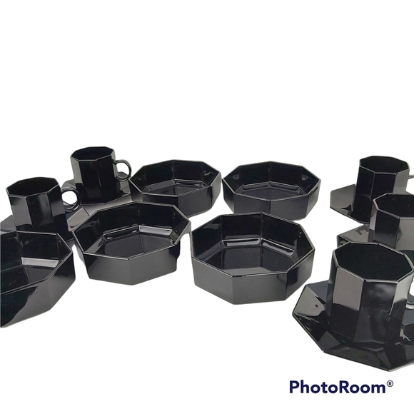 1980'S Arcoroc Octine Black glass octagon Made in France soups bowls mug saucers - Picture 2 of 16